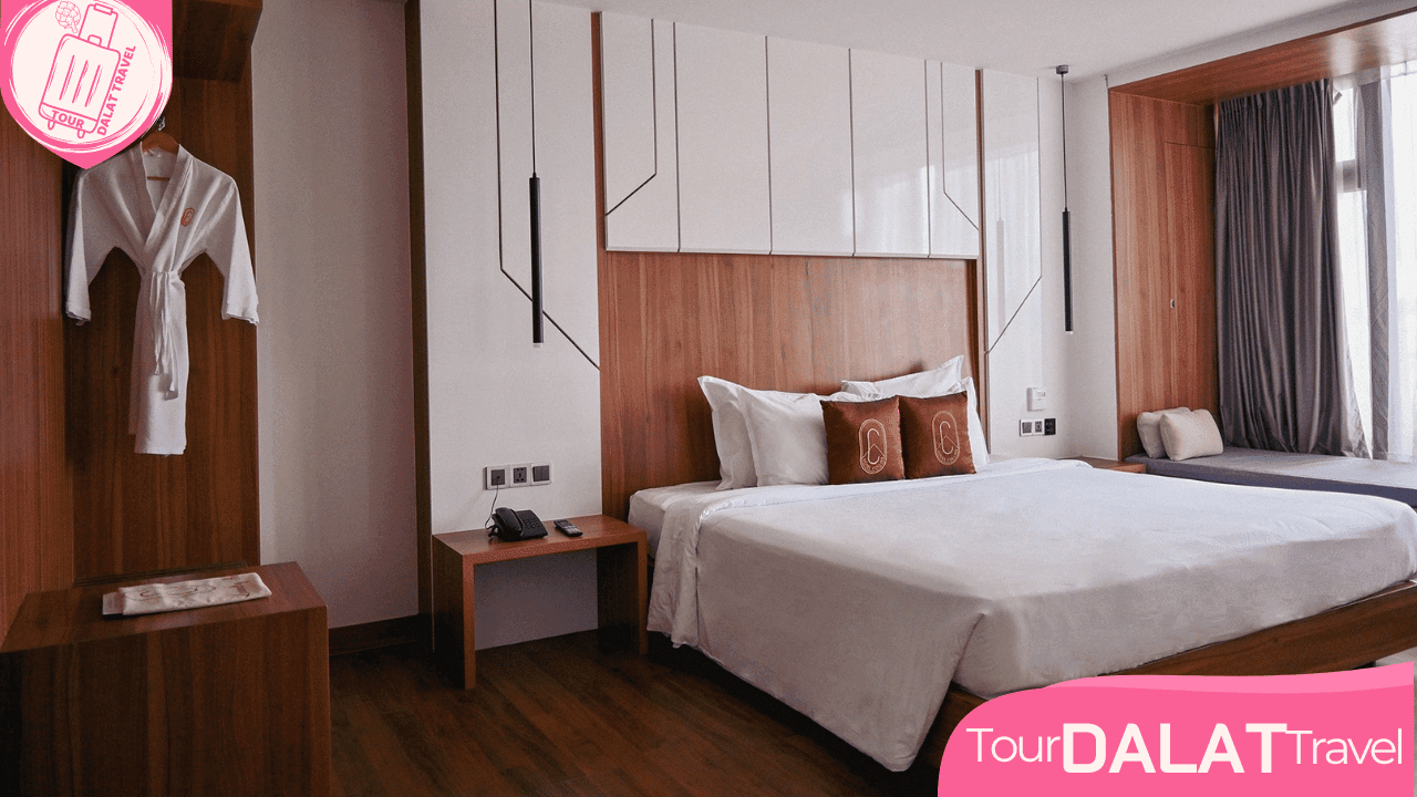 Colline Hotel Room
