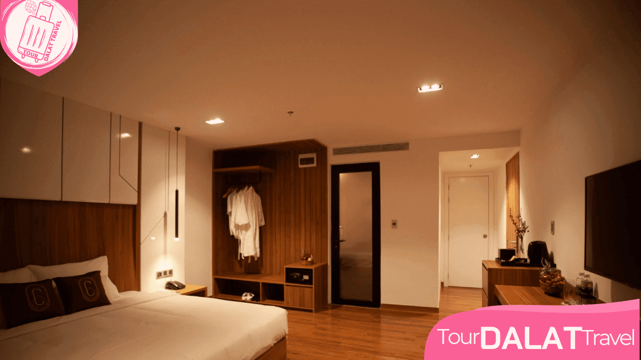 Colline Hotel Room